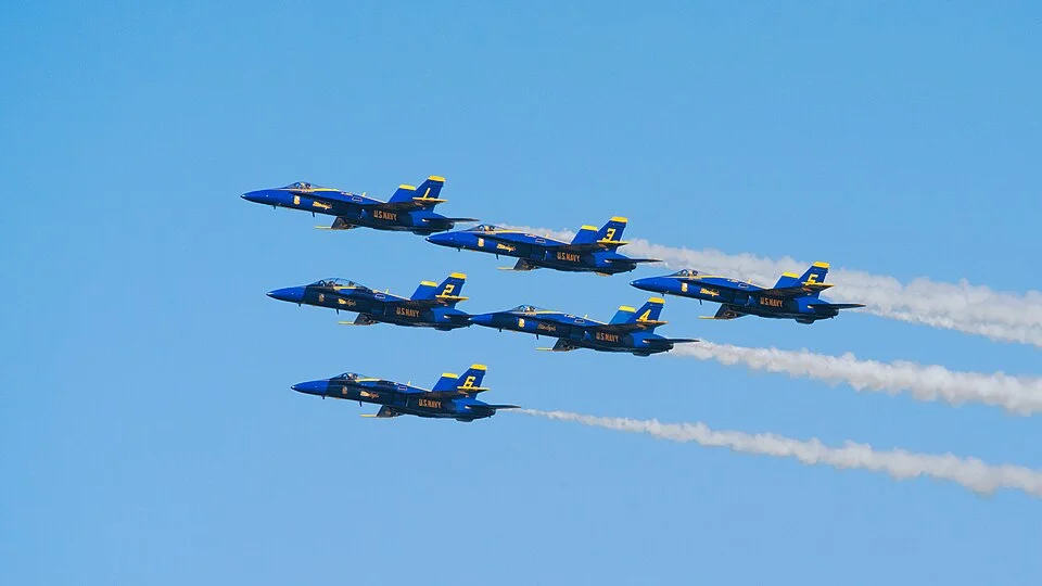 Six Blue Angels jets flying in formation at San Francisco Fleet Week